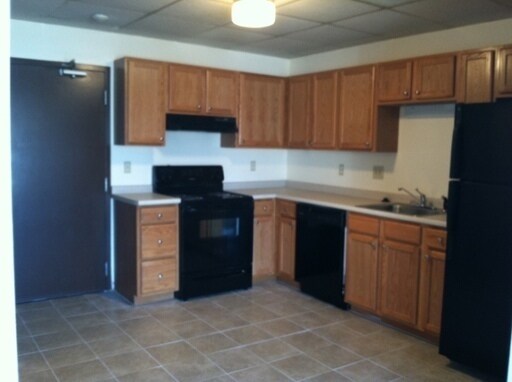 Photo - Silver Towers