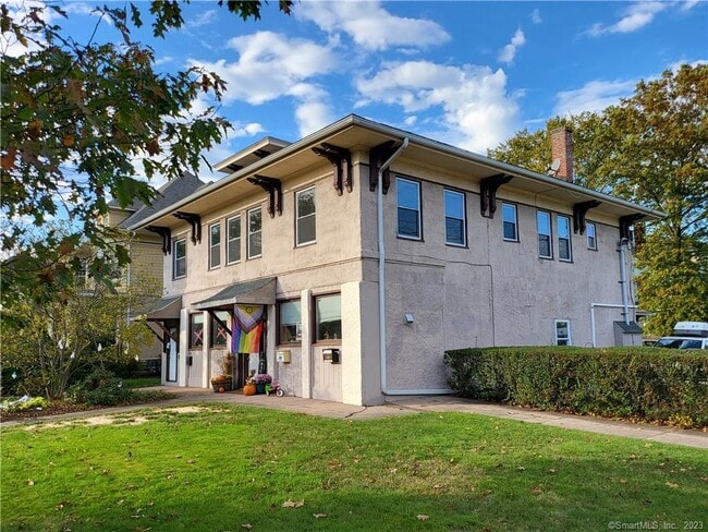 Building Photo - 805 Edgewood Ave Unit 3