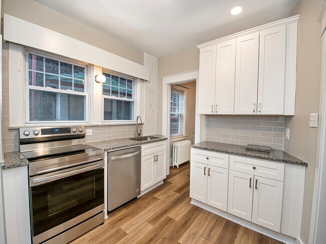 Photo - 1430 Severn St Unit 1430