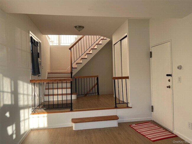 Photo - 61-19 232nd St