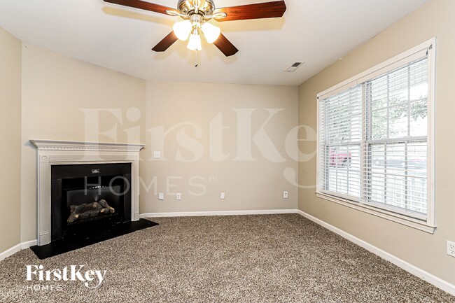 Photo - 5952 Bluestem Cir