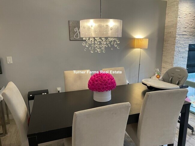 Photo - 469 Massachusetts Ave Unit 1