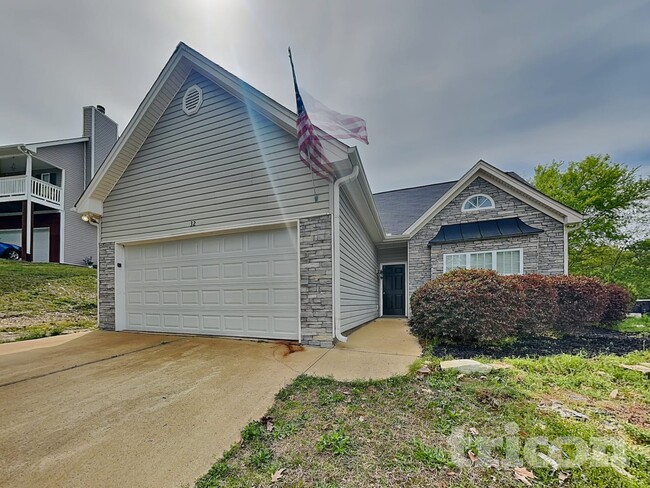 Building Photo - 32 Mountain View Dr