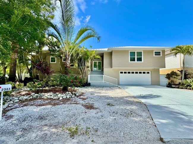 Photo - 2384 Creek Ct