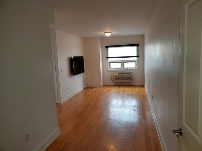 Photo - 809 22nd St Unit 703