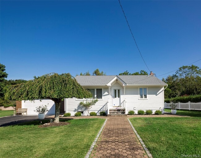 Building Photo - 275 Maier Pl