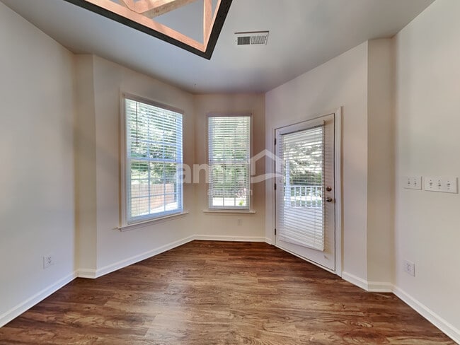 Photo - 145 Pearson Place