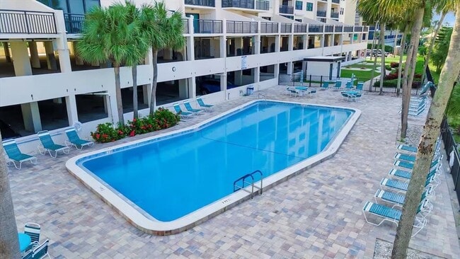 Photo - 1270 Gulf Blvd Unidad 701