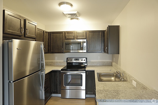 Wallace Farm Apartment Homes