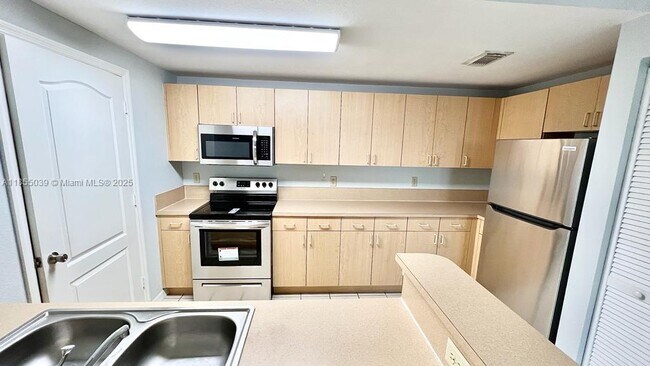 Photo - 120 SW Peacock Blvd Unit 11106