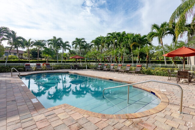 Swimming Pool - Legacy Lakeview