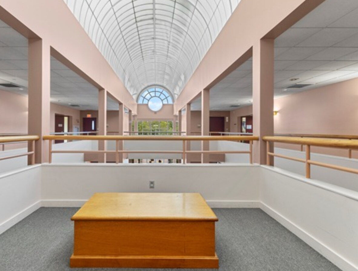 Photo - 215 Toll Gate Rd Unit 1