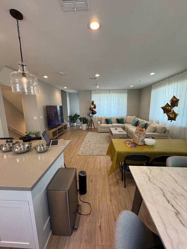 Photo - 14311 Claro Way Unidad Room #1