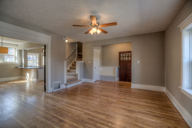 Photo - 4-Plex on Farnam Unit 3915 Farnam