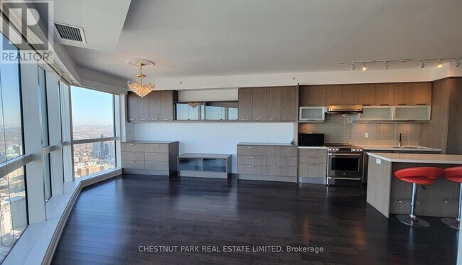 Photo - 388 Yonge St Unit 6416