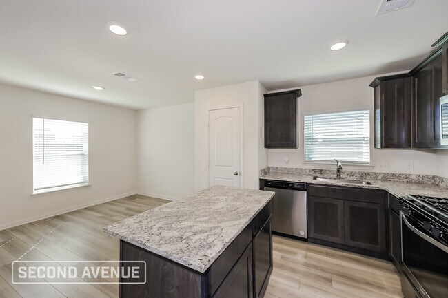 Photo - 1421 Sunkiss Dr