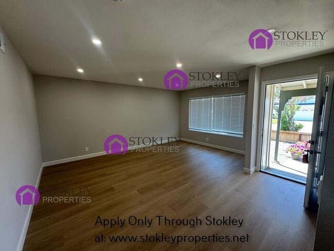 Photo - 6346 Escallonia Dr