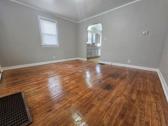 Photo - 2710 E 10th St Unit 2710 East 10th St