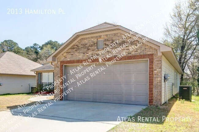 Photo - 2013 Hamilton Pl