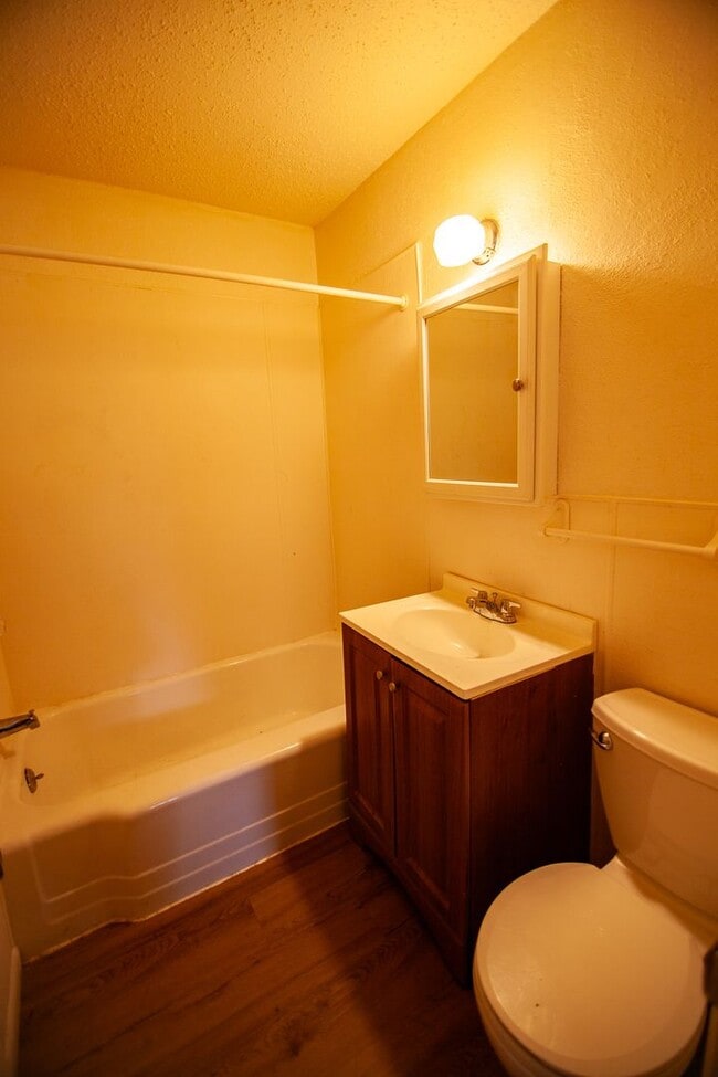 Photo - 1606 S Martinson St