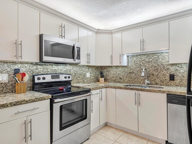 Photo - 1500 S Ocean Dr Unit #6H