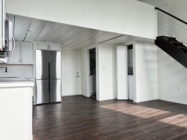 Photo - 3rd & Cumberland