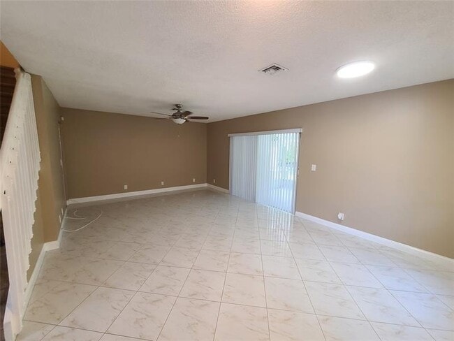 Photo - 1427 SW 48th Terrace