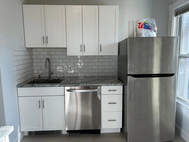 Building Photo - 34 Marie Ave Unit 2