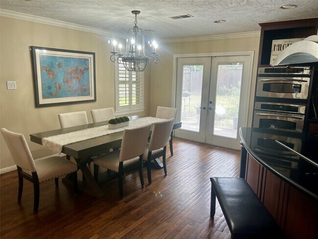 Photo - 5022 Darnell St