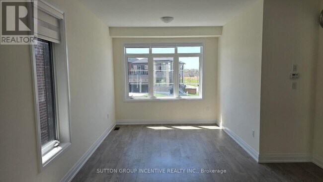 Photo - 47 Bearberry Rd