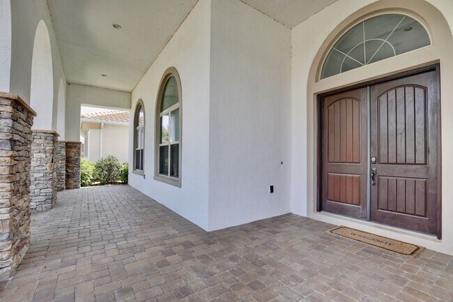 Photo - Luxurious 4/4 Executive Pool Home with a 3...