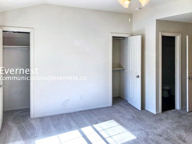 Photo - 246 Creek Cove Dr