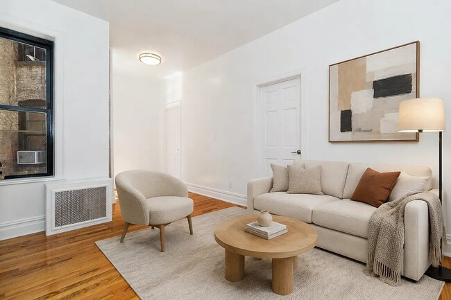 160 Waverly Pl Unit 7