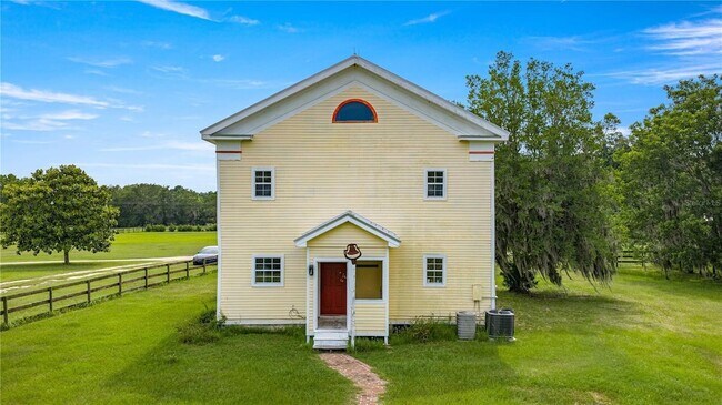 13939 N US Hwy 441