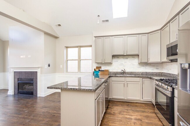 Photo - South Shore Stunner – 1,700 SQ FT, Master ... Rental