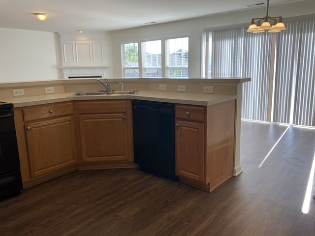 Photo - 2002 Gushing Dr