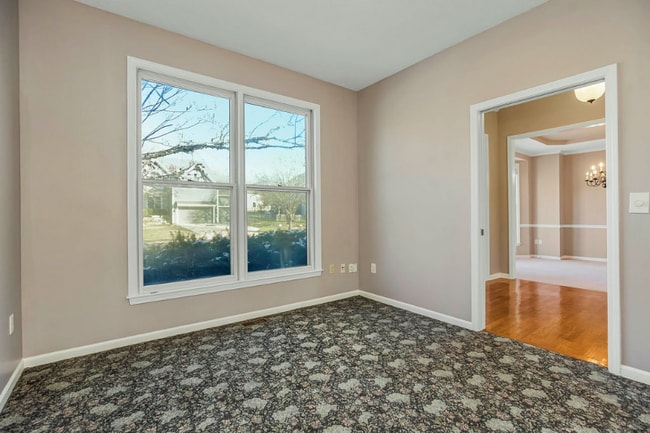 Photo - 5933 W 153rd St