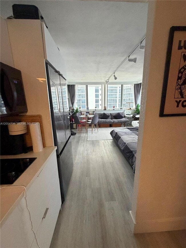 Photo - 19201 Collins Ave Unidad 1126