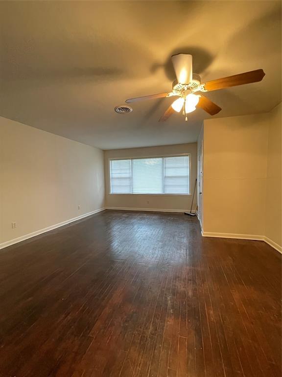 Photo - 810 W 9th St