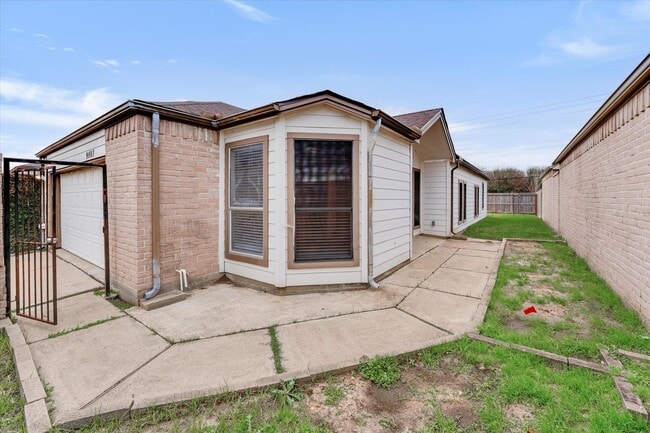 Photo - 9407 Stockwell St