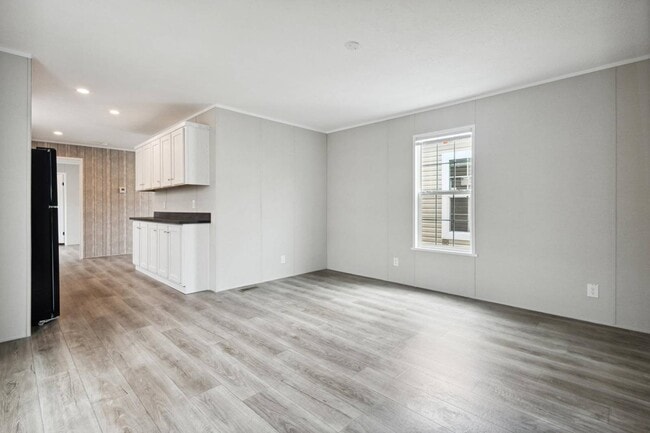 Photo - 601 Landrey Dr