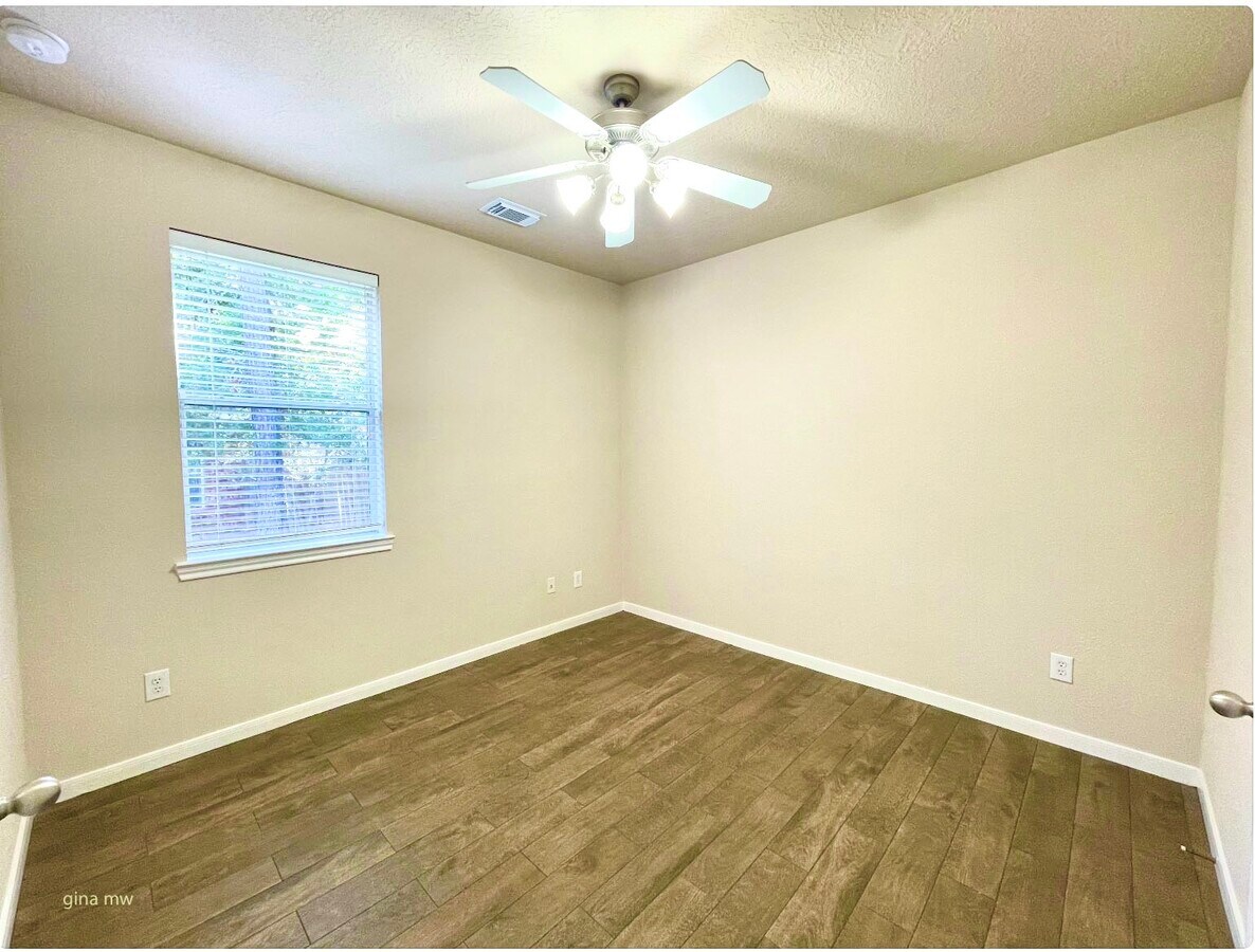 Photo - 38 Robin Caper Ct