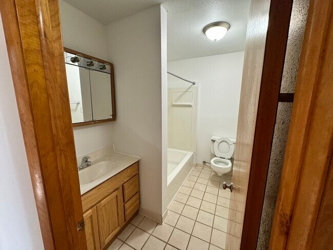 Photo - Cliffside Apartments