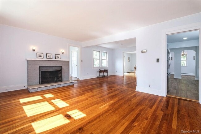 Photo - 175 Webster Rd