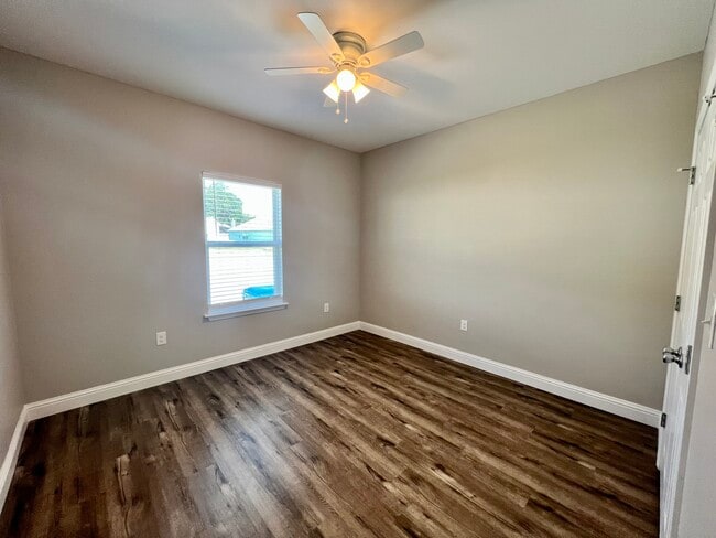 Photo - 13585 Laurel Oaks Ln