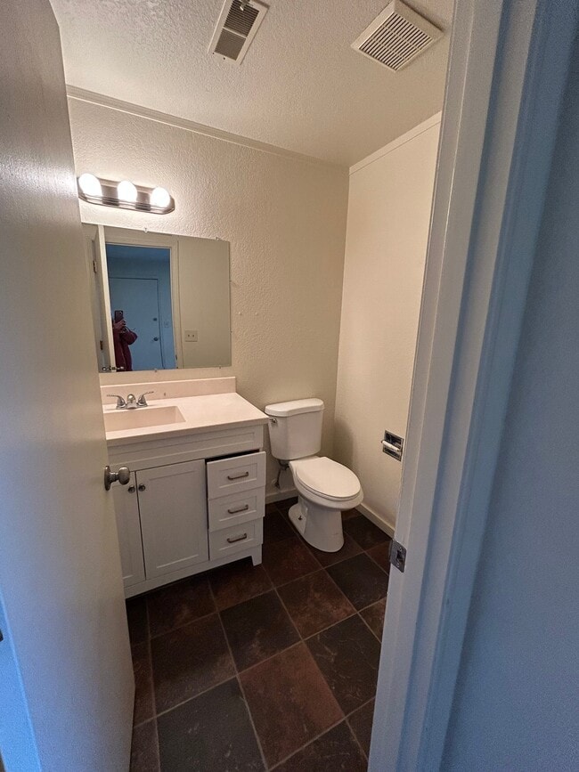 Photo - 1595 Scandia St