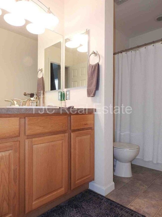 Photo - 8410 E 29th Ave