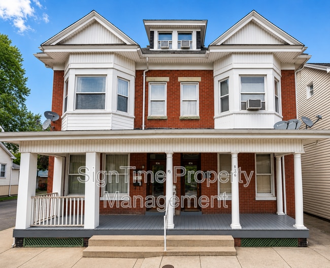 Building Photo - 836 W Washington St