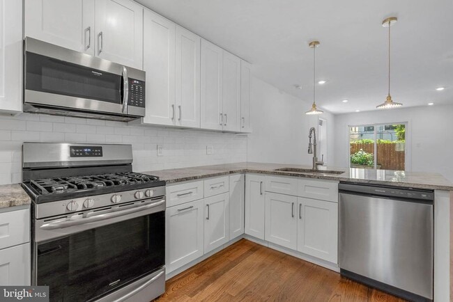 Photo - 1522 Mt Vernon St