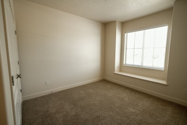 Photo - Italian Villages | 2-Bedroom San Marino